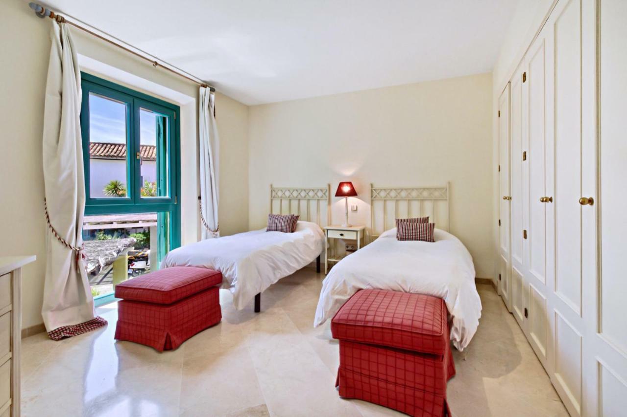 Villa Adosado En Ribera Del Emperador Sotogrande Exterior foto