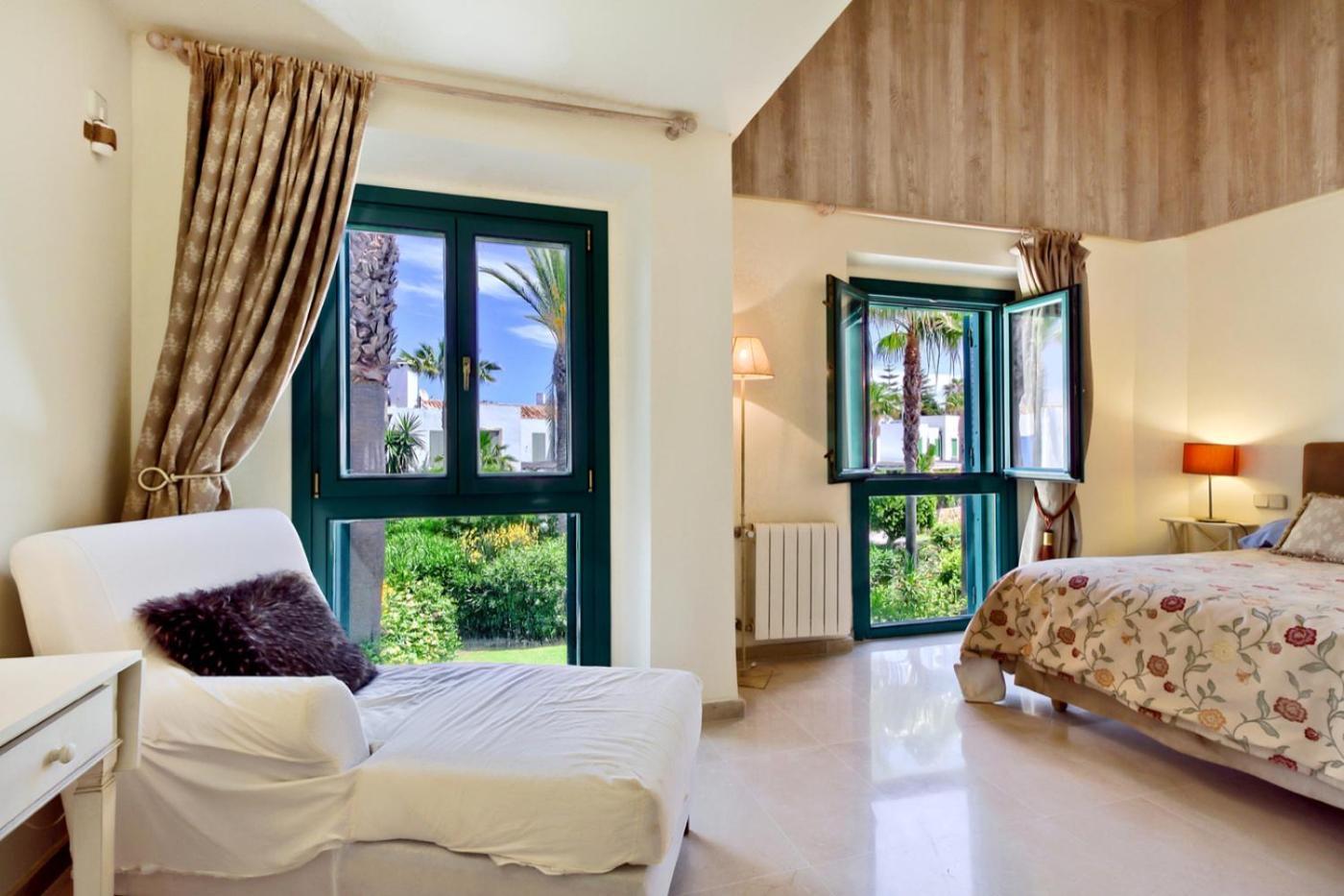 Villa Adosado En Ribera Del Emperador Sotogrande Exterior foto